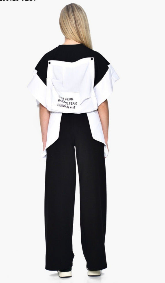 Ασπρόμαυρο Γυναικείο Σύνολο Δύο Κομματιών με Αθλητικές Γραμμές