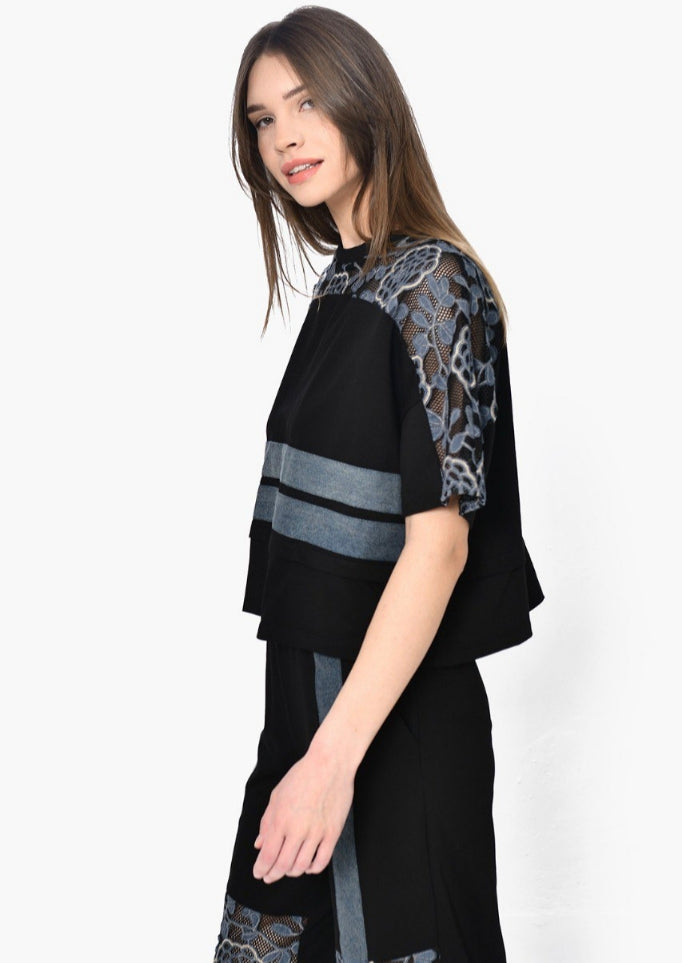 Γυναικείο Σετ με Δαντελένιες Λεπτομέρειες